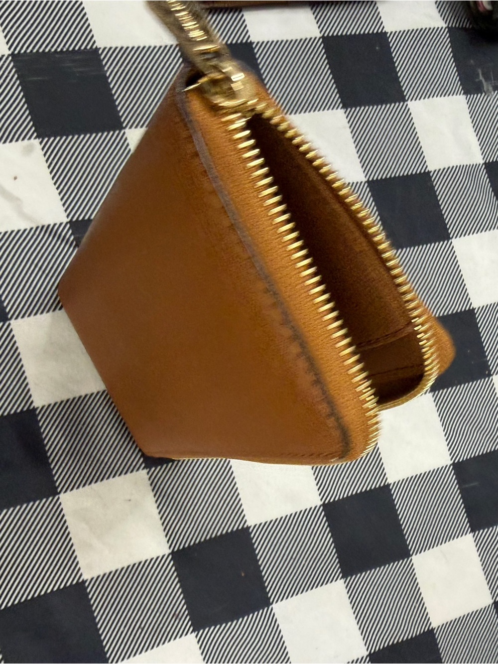 Michael Kors Saffiano Wallet in Caramel Brown with Gold Hardware - Picture 3 of 10